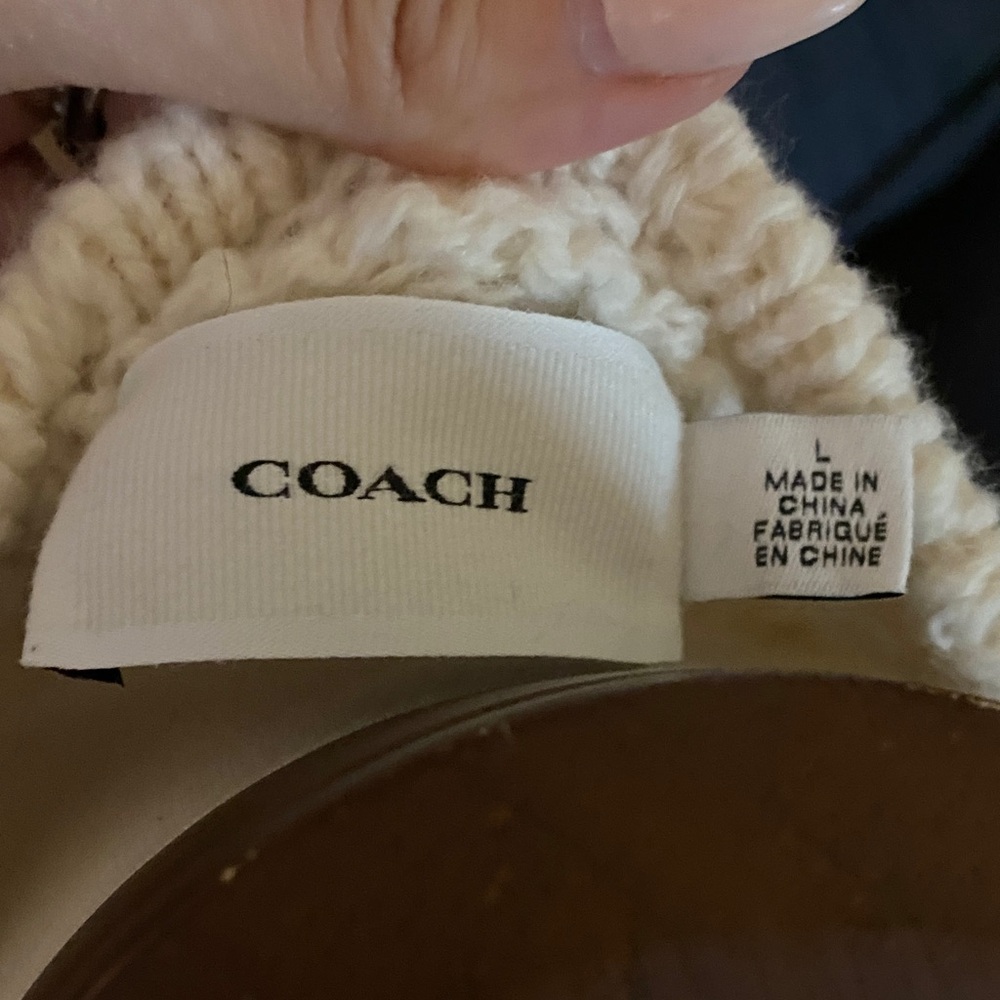 Coach Cream cable knit Sweater with Red Heart - Picture 4 of 6
